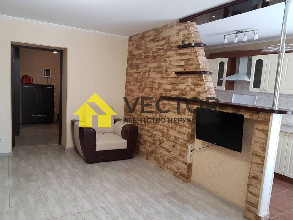 Оренда однушки на Подолі. Укомплектована