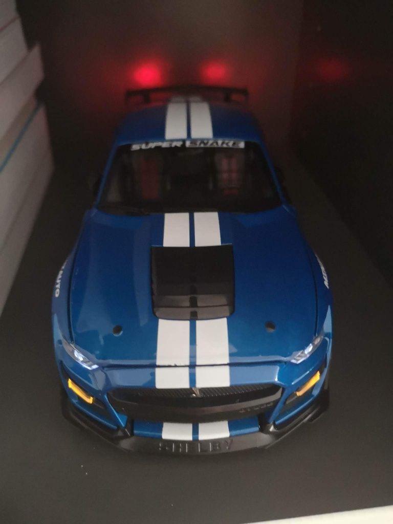 Sprzedam model Shelby GT 500 w skali 1 : 24