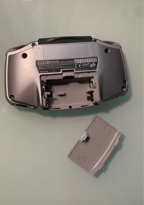 Konsola Game boy advance AGB-001