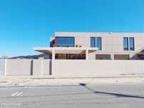 "Villas Jardim" | MoradiaT3 | Construção Nova | 3 Frentes | Piscina |