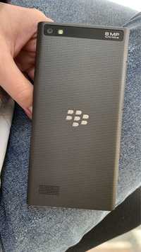 Смартфон BlackBerry Leap для поціновувачів