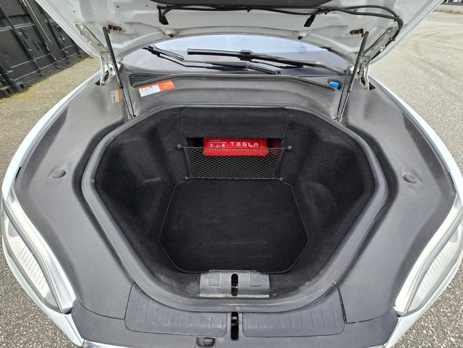 Tesla Model S 2014 P85+ 85кВт