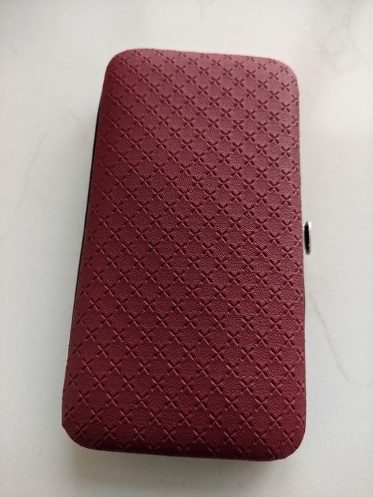 Набір для манікюру та педикюру 19 предметів червоний