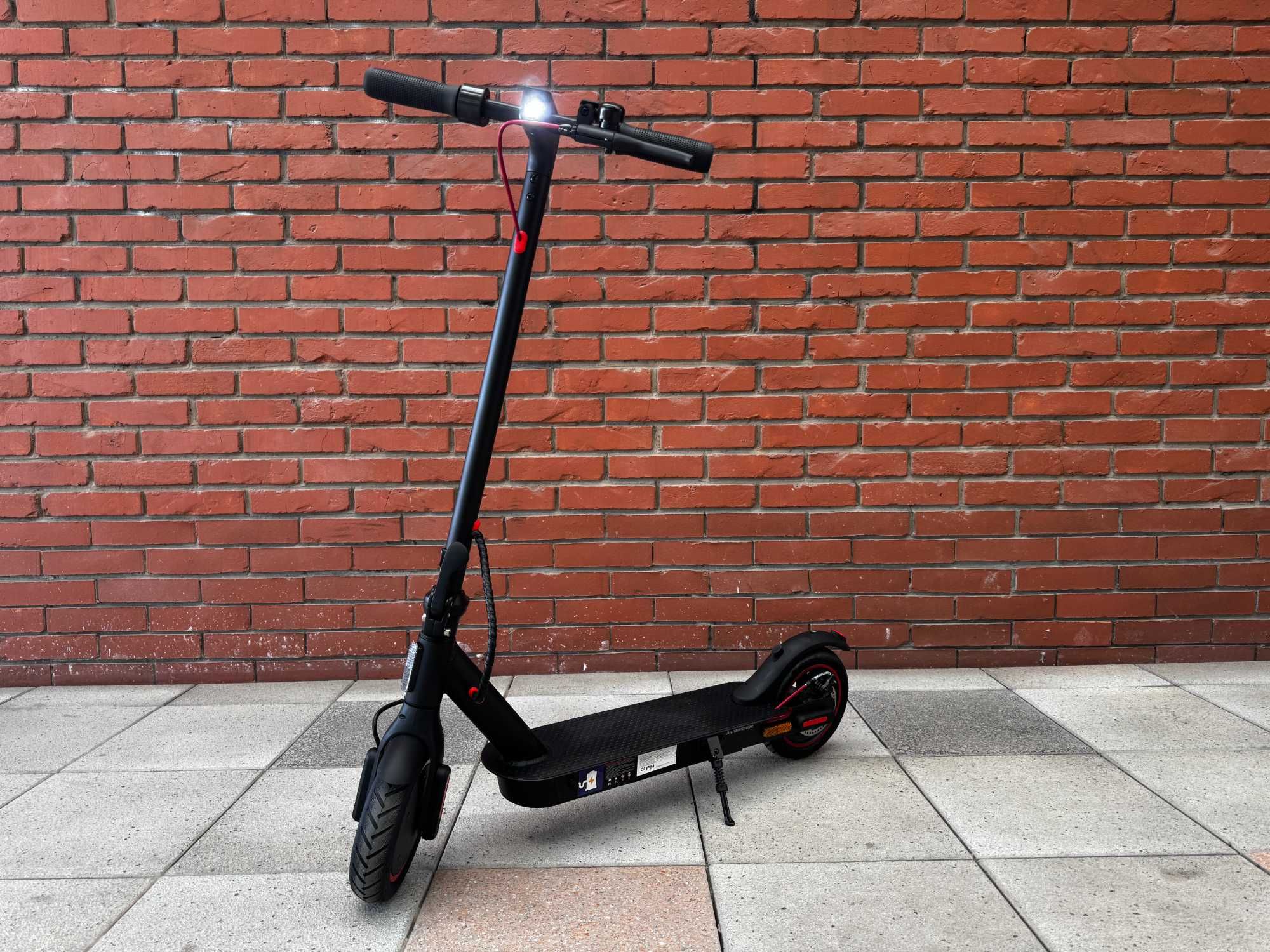 Bezpieczna Hulajnoga Elektryczna ZWheel 350W 30km 10Ah Super PREZENT