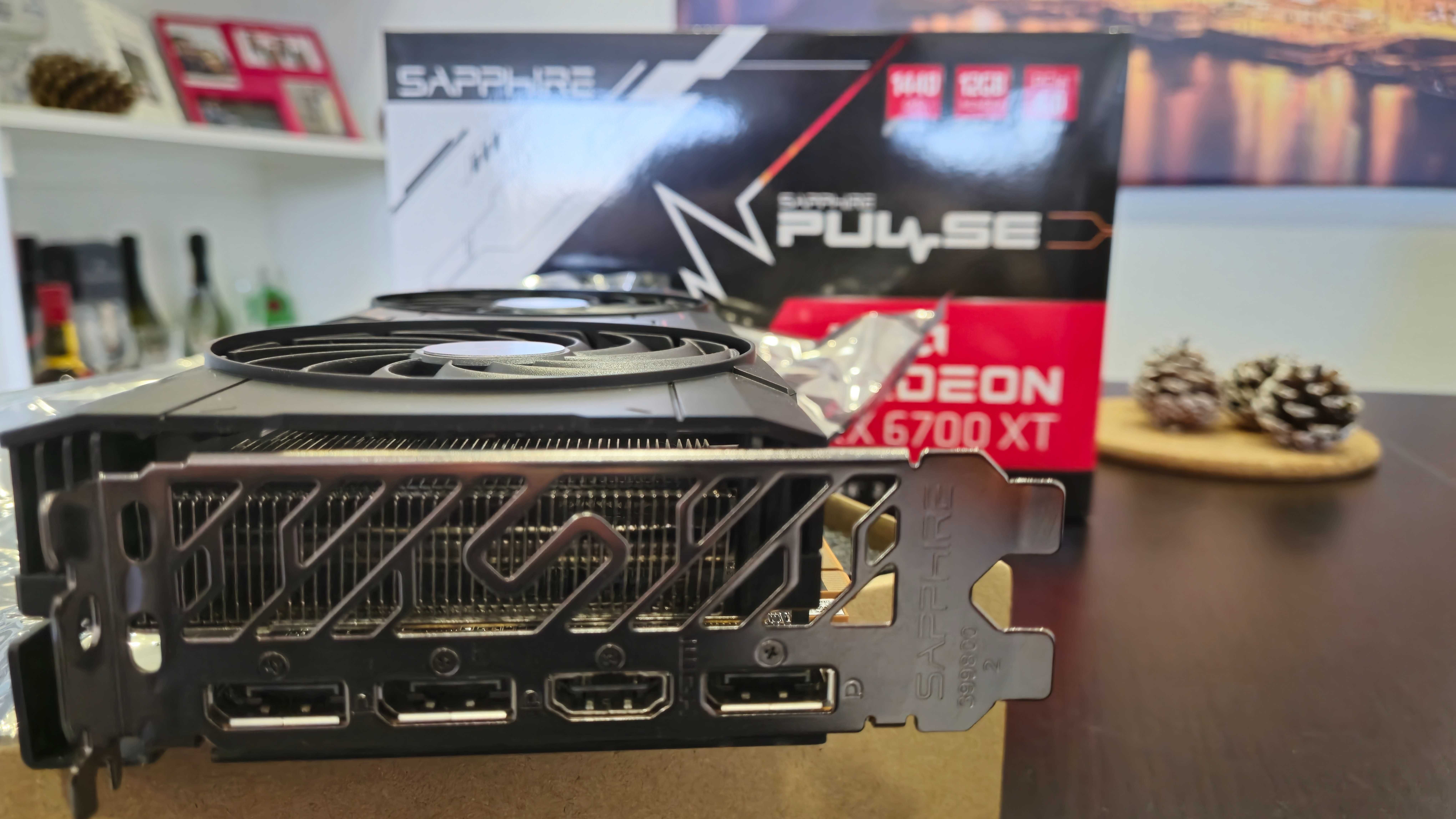 Sapphire Pulse AMD Radeon RX 6700 XT 12GB GDDR6