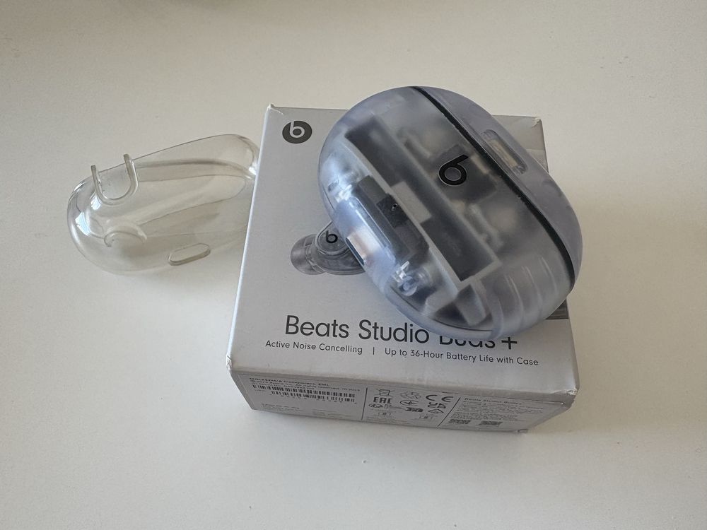Beats Studio Buds + Plus Transparente