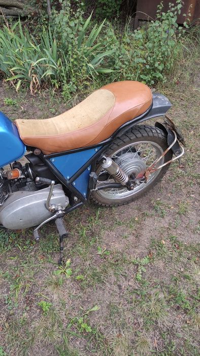 Продам мотоцикл  Иж -планета 4