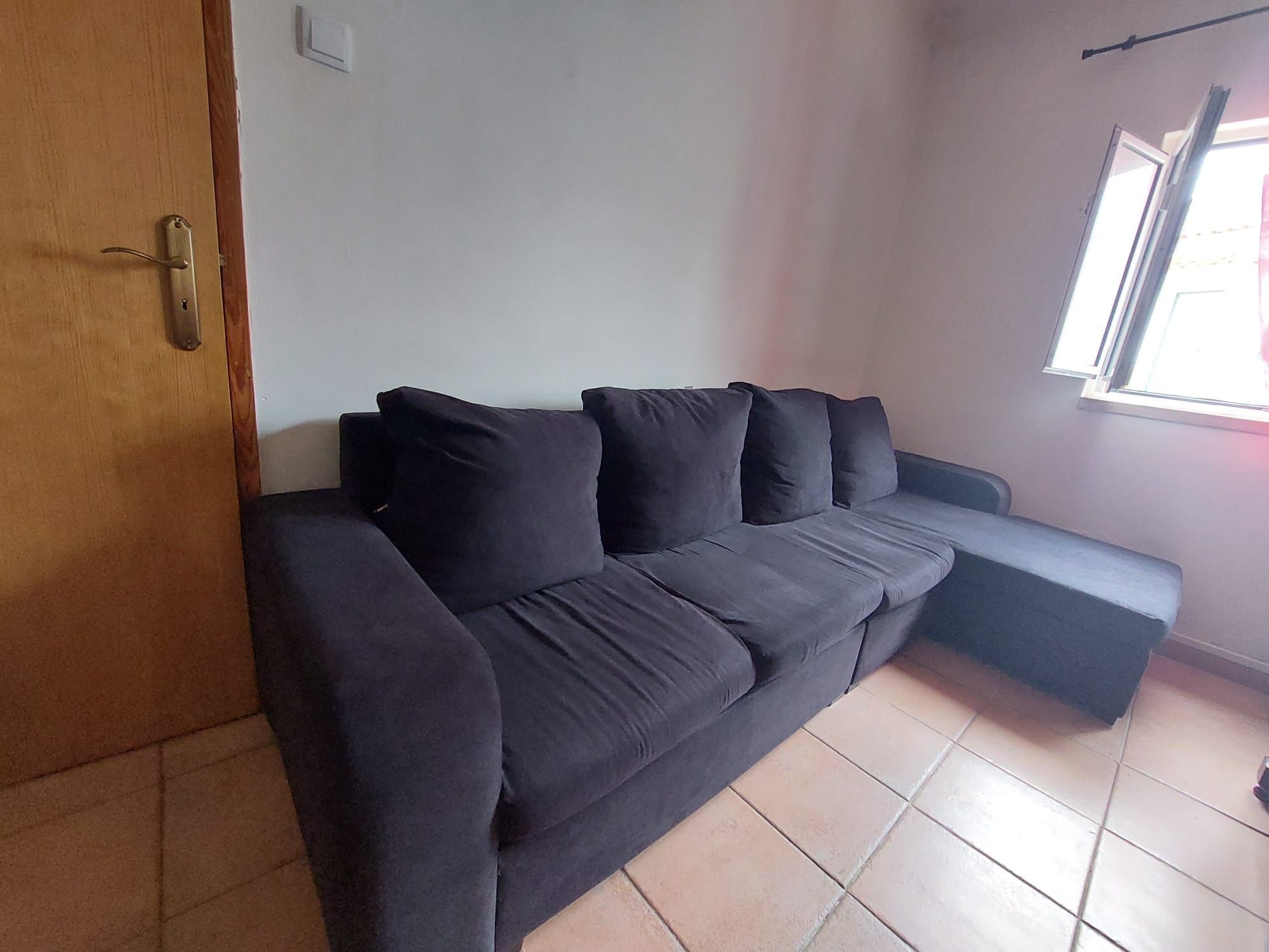 Sofá de 3 lugares mais chaise longue