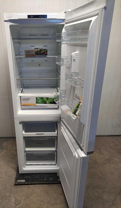 Lodówka No Frost Whirlpool W7X 81I W 191,2cm 335L Biały OUTLET 14JG13