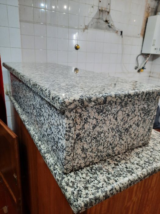 Vendo pedras em granito