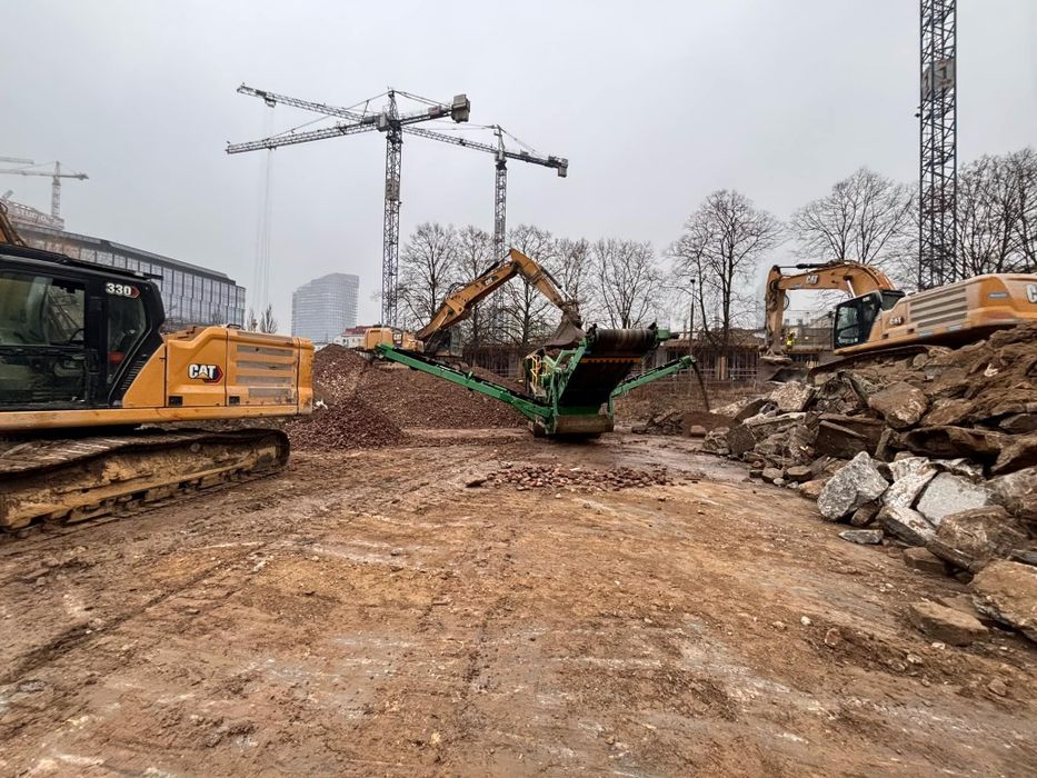 Usługi Wynajem Kruszarka/Przesiewacz wibracyjny Kruszenie Betonu Gruzu