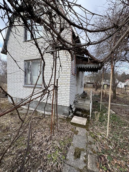 Продаж дачі,ділянка 9 соток,біля лісу,15 хв від Львова. с.Дібрівки
