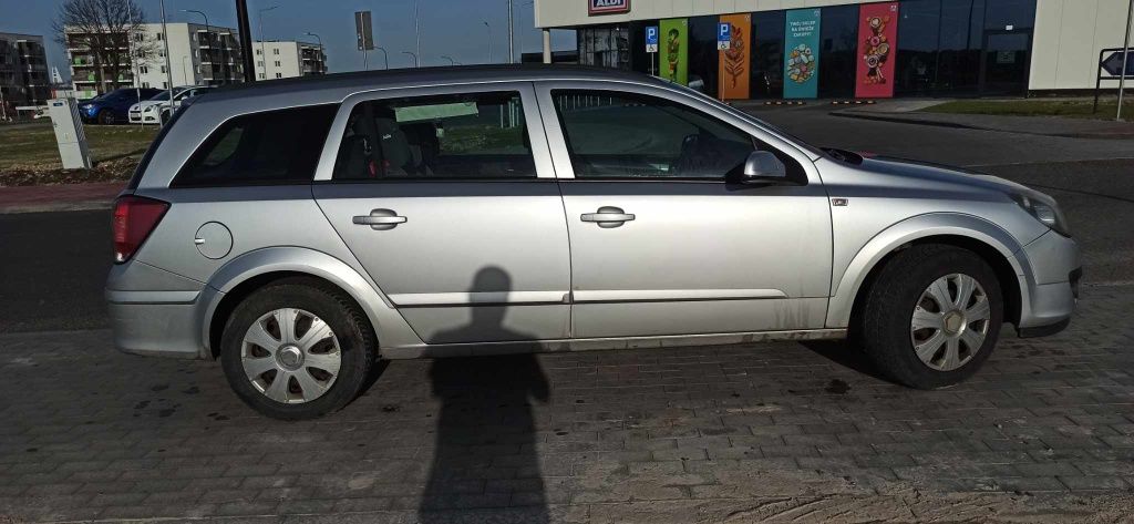 Sprzedam Opel Astra H 1.6 benzyna/gaz 2005 r kombi