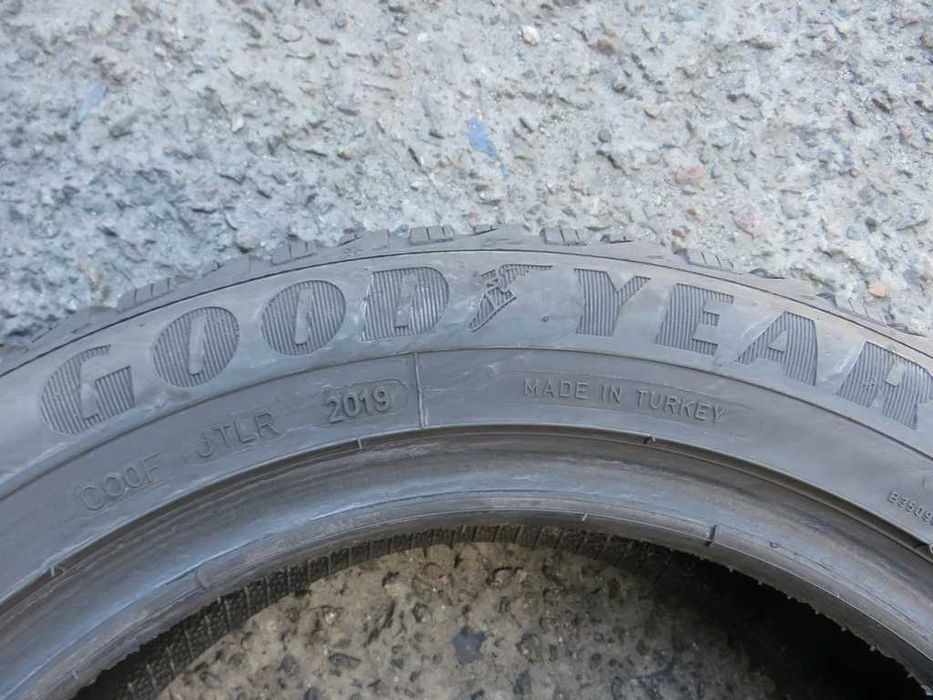 205/55 R16 91H Goodyear UltraGrip8 зима 4 штуки шини бу