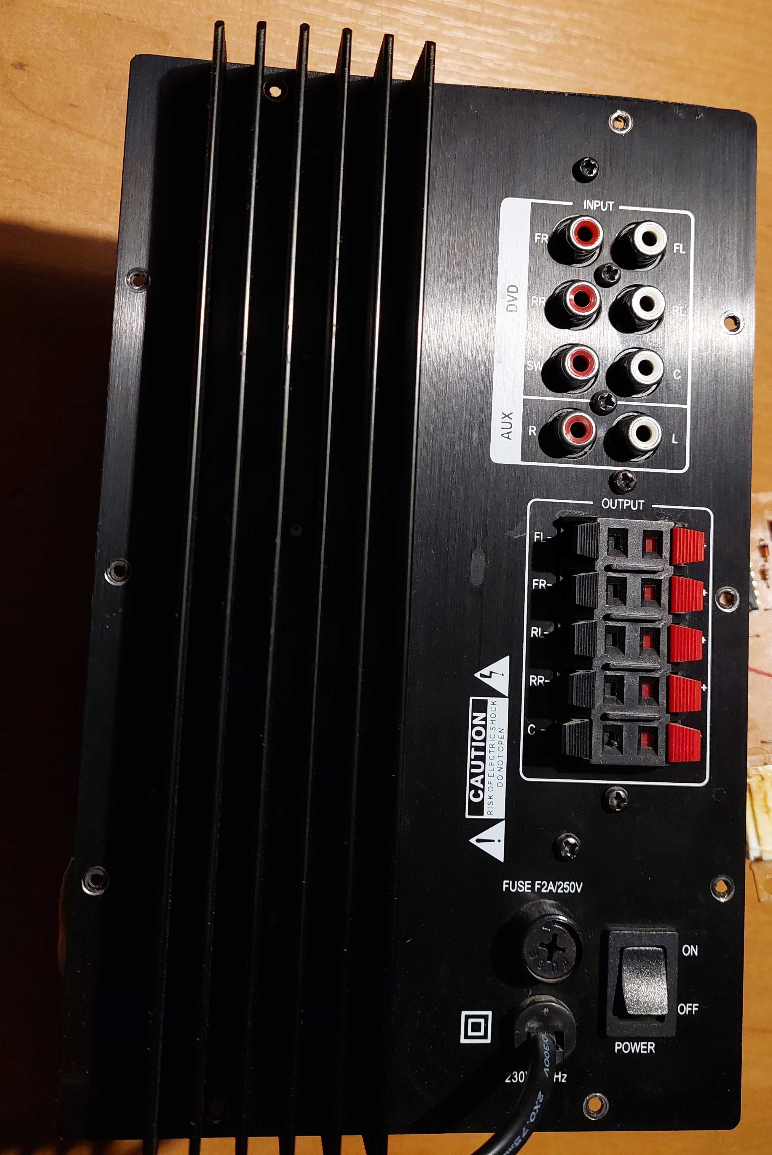 Wzmacniacz panel 5.1