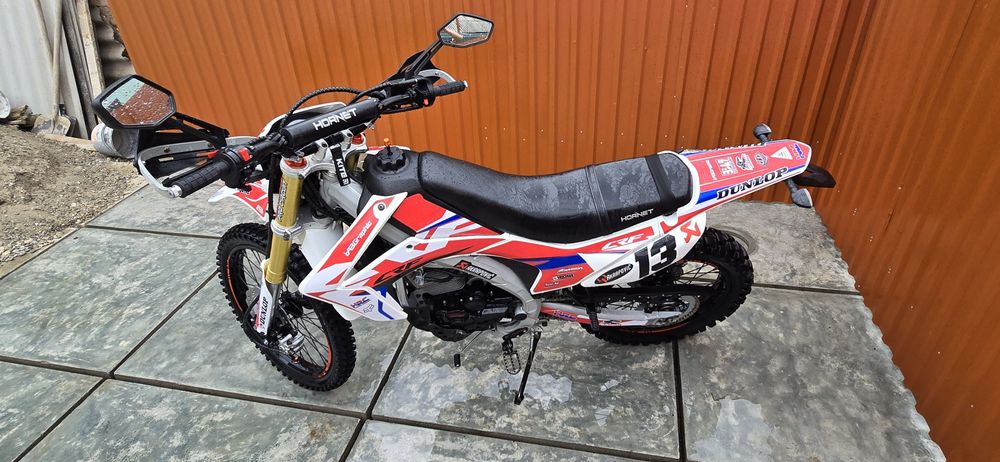 Hornet Dakar 250 pro