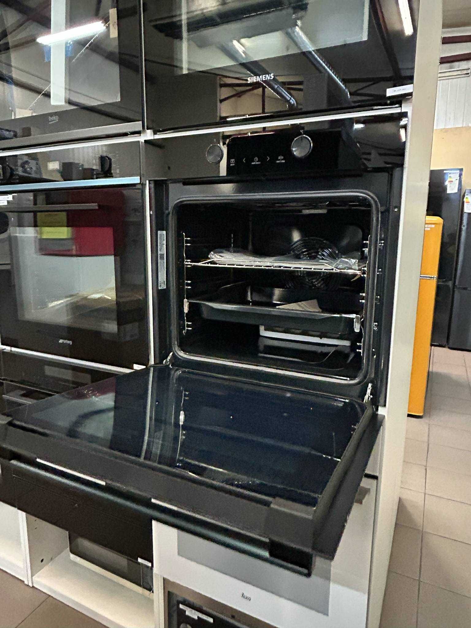 Nowy Piekarnik Gorenje Zakres temperatur: do 300°C CZARNY