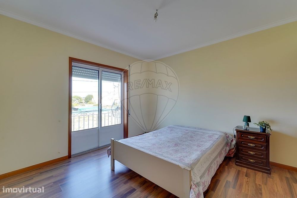 Moradia T4 para venda