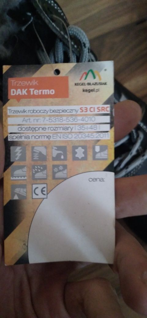 Buty robocze zimowe