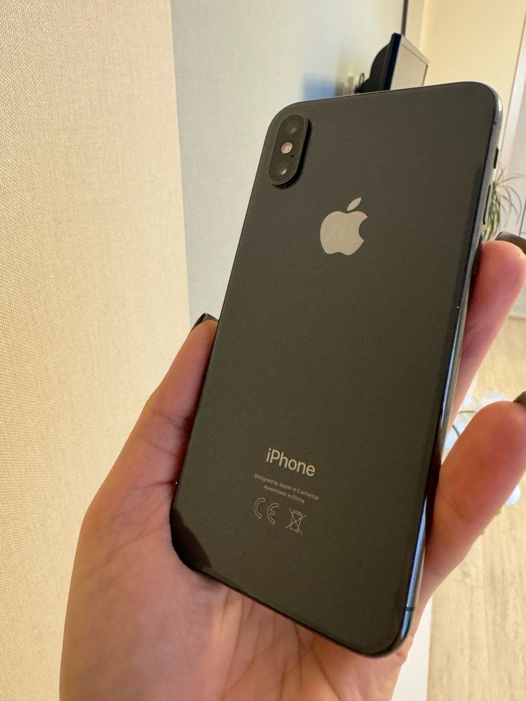 Iphone  XS  64  gb