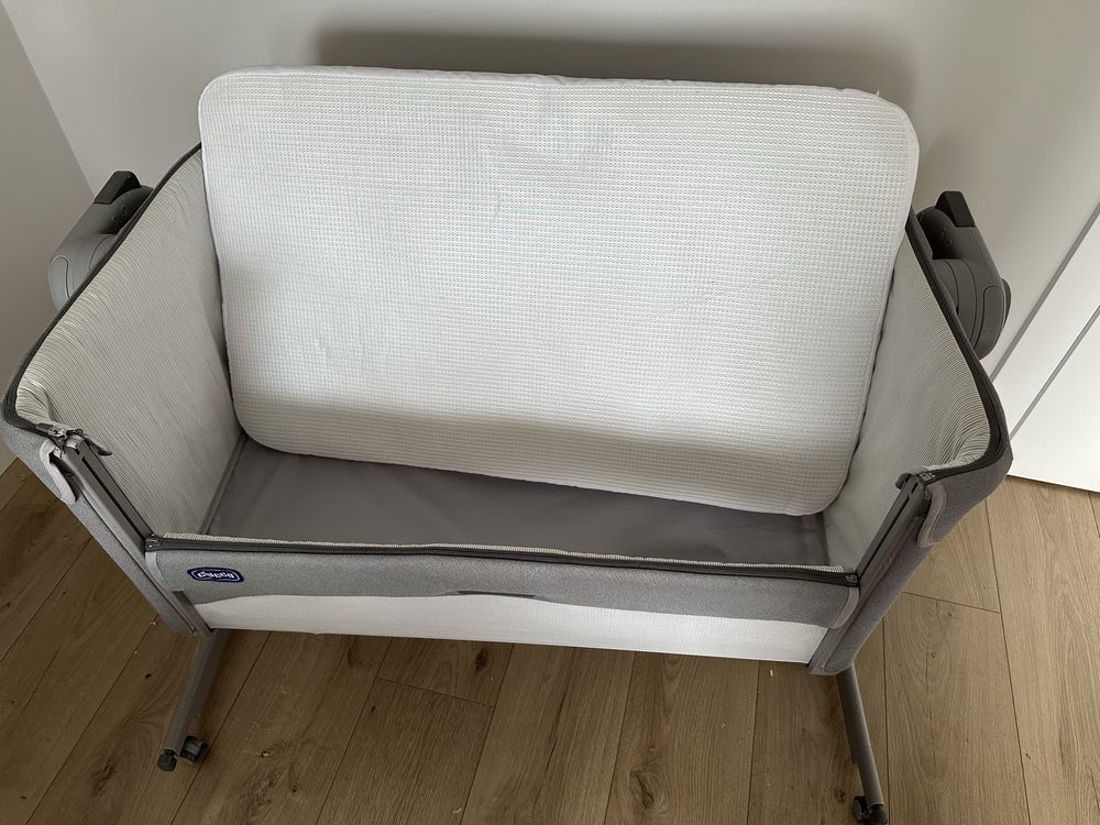Łóżeczko dostawne Chicco Next2Me Magic Evo