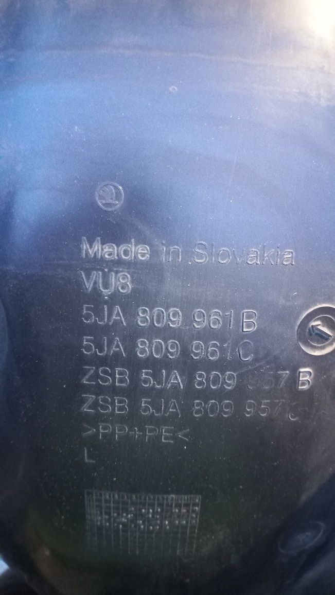 Skoda Rapid  nadkola gril atrapa