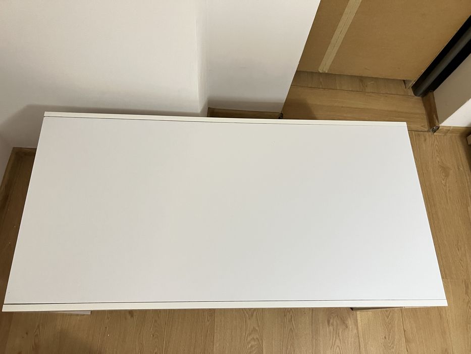 Stolik kawowy - biały