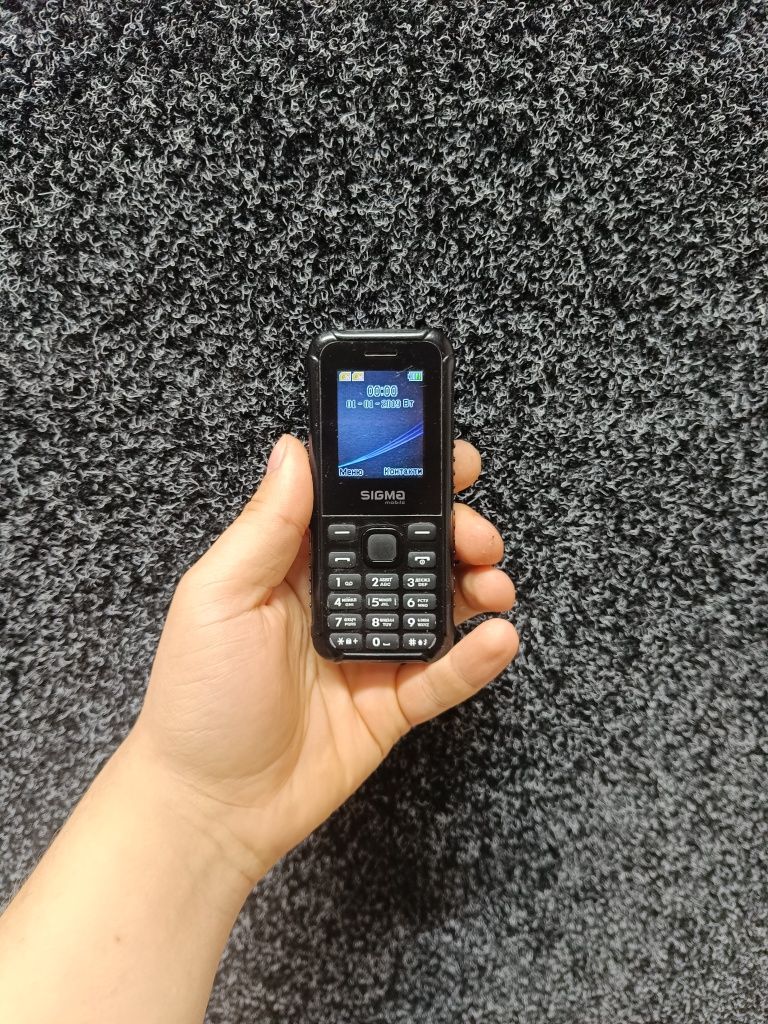 Кнопочний телефон Sigma X-style 18 Tracy