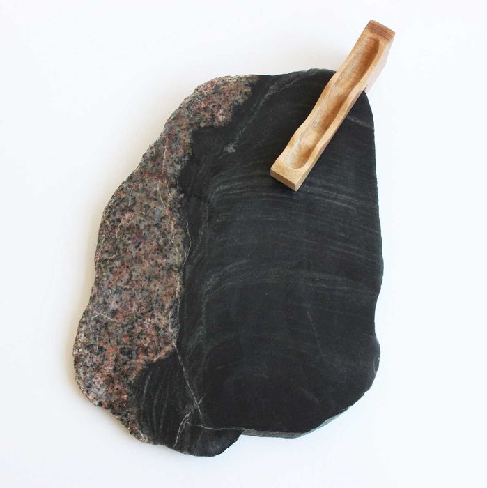 Kamień polny cięty - plastry czarno-szare