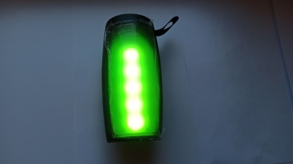 Музична колонка з підсвіткою на акумуляторі ZQS1201