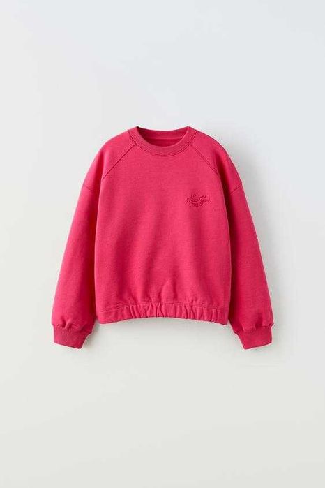 Bluza dziewczęca Zara czerwona, haft „New York 1985”, r. 130 (8-9 lat)