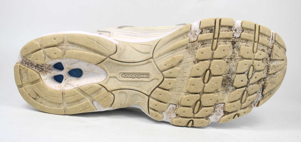 Używane New Balance sneakersy MR530OW roz. 40.5