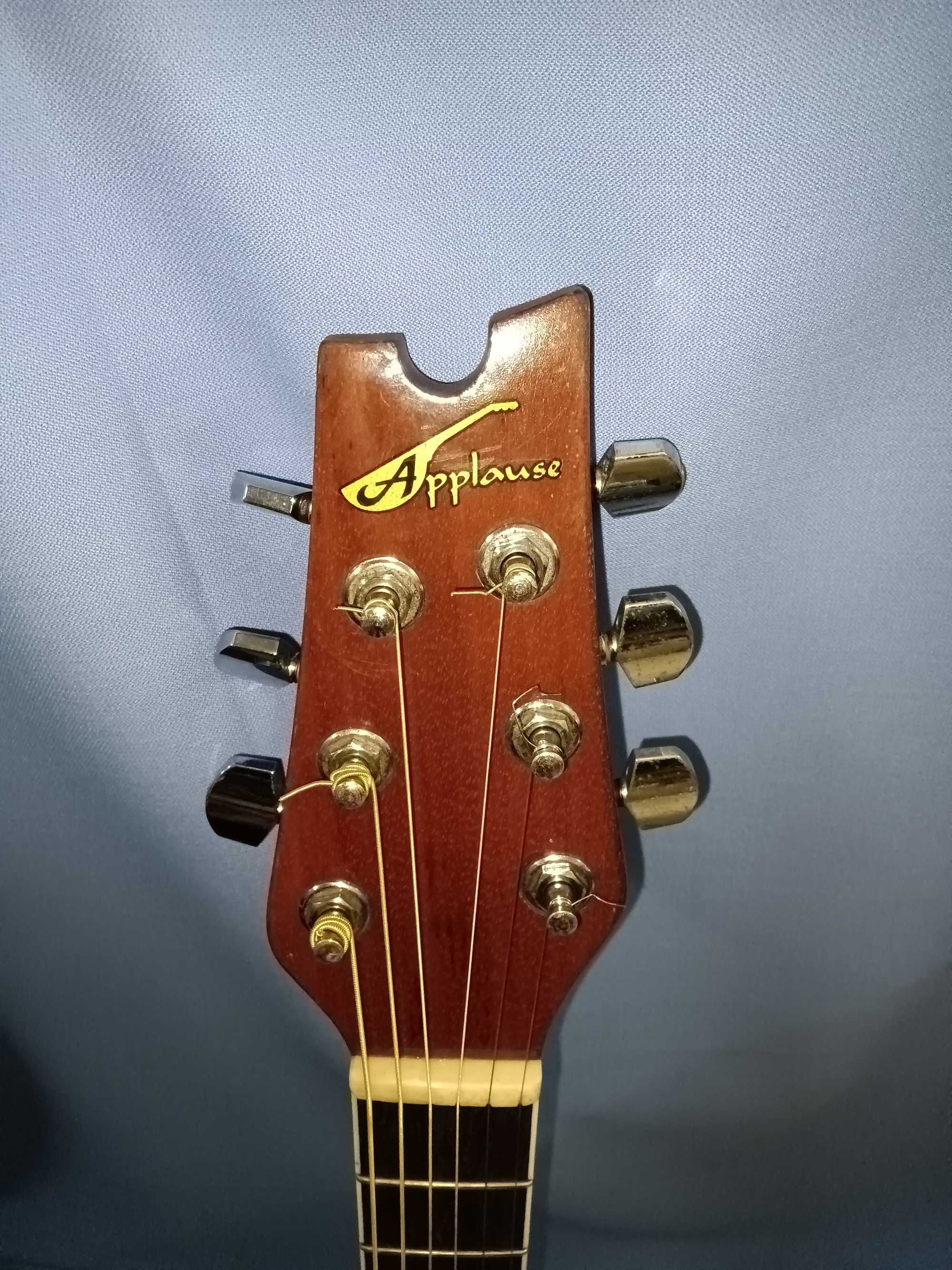 Guitarra eletroacustica Applause AE 138