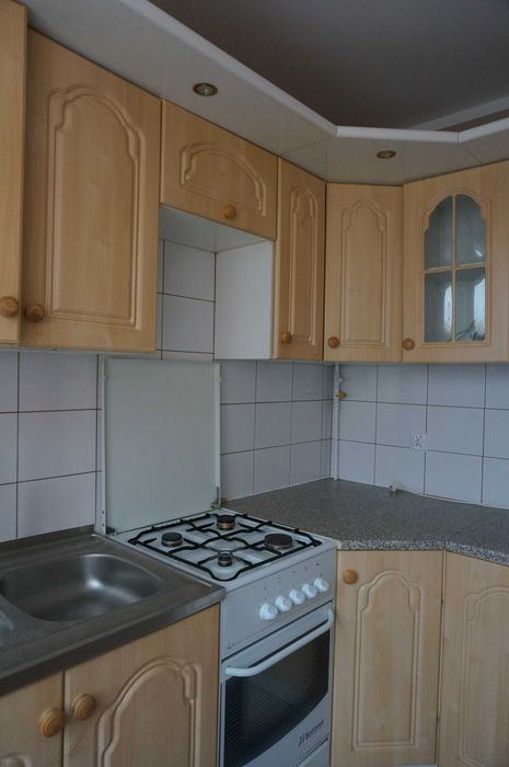 Pokój dziewczynie na Leśnej Dolinie !