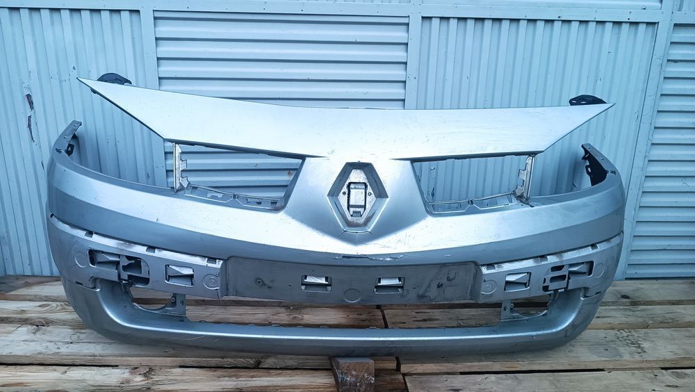 Vendo parachoque de frente Renault Megane 2 ano 2002/08