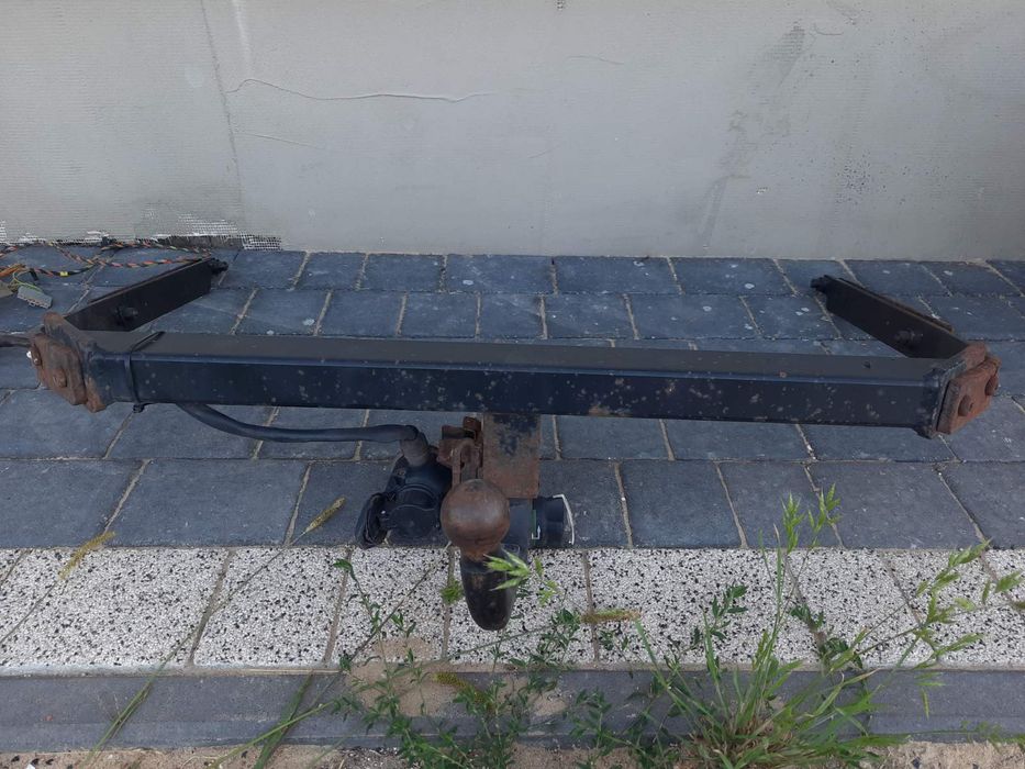 Фаркоп Ford Focus C-max. (03-11)