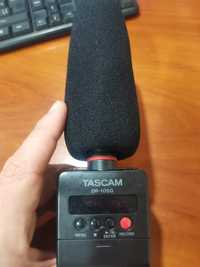 Цифровой диктафон Tascam DR-10SG