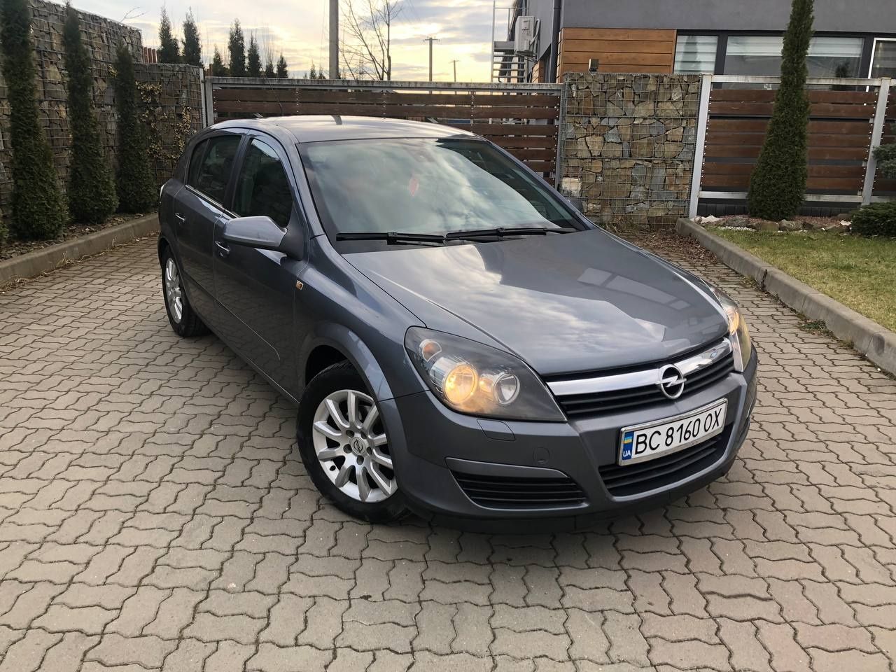 Продам Opel Astra H