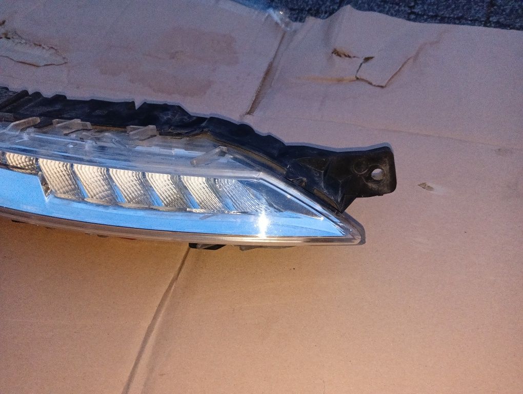 LED DRL C4 Grand Picasso II prawy