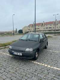 Renault Clio 1.2 93 cinzento