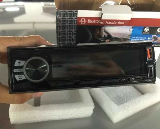 Rádio 1 din com bluetooth e aplicação para telemóvel