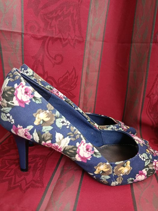 Обувь/босоножки/туфли с открытым носком