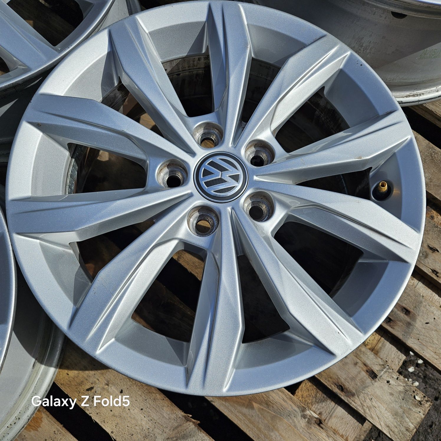 Alufelgi 15 Volkswagen Polo VI Fabia IV Ibiza V 5x100 ET40 5,5jx15"