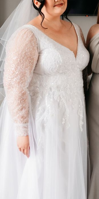 Suknia ślubna plus size