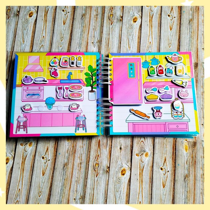 Książka na rzepy Toca Boka domek koleżanek FRIENDS. Lamibook