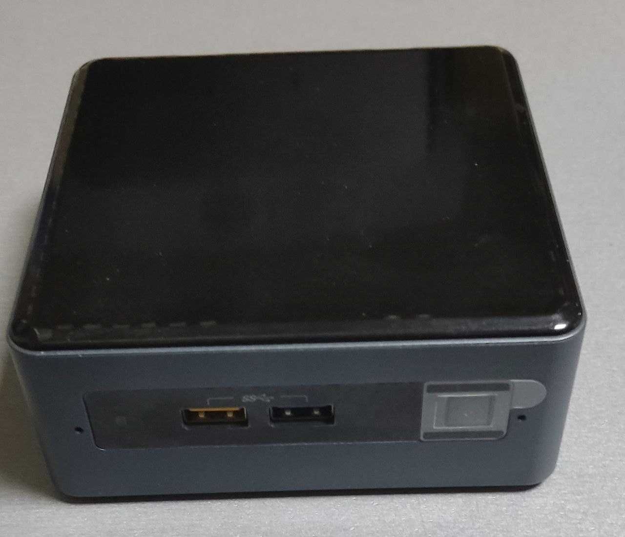 Комп'ютер Intel NUC Model NUC7JY (BOXNUC7CJYHN2)