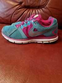 Buty sportowe nike r37.5