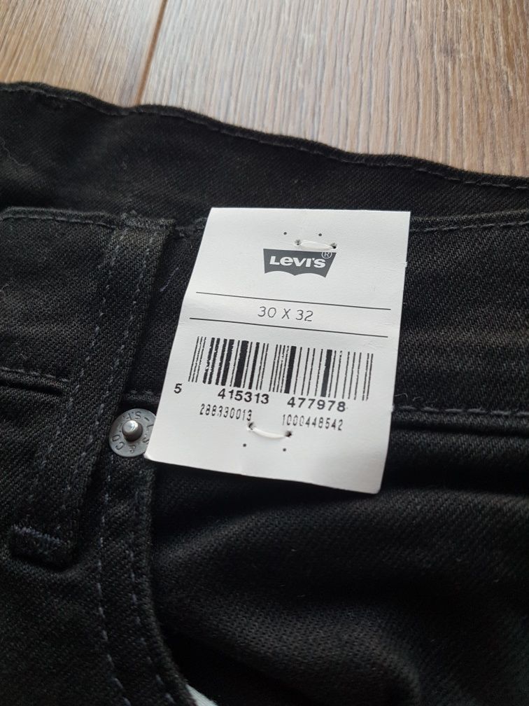 Levi's 512 jeansy spodnie rurki męskie W30 L32 czarne dżinsy jeans i