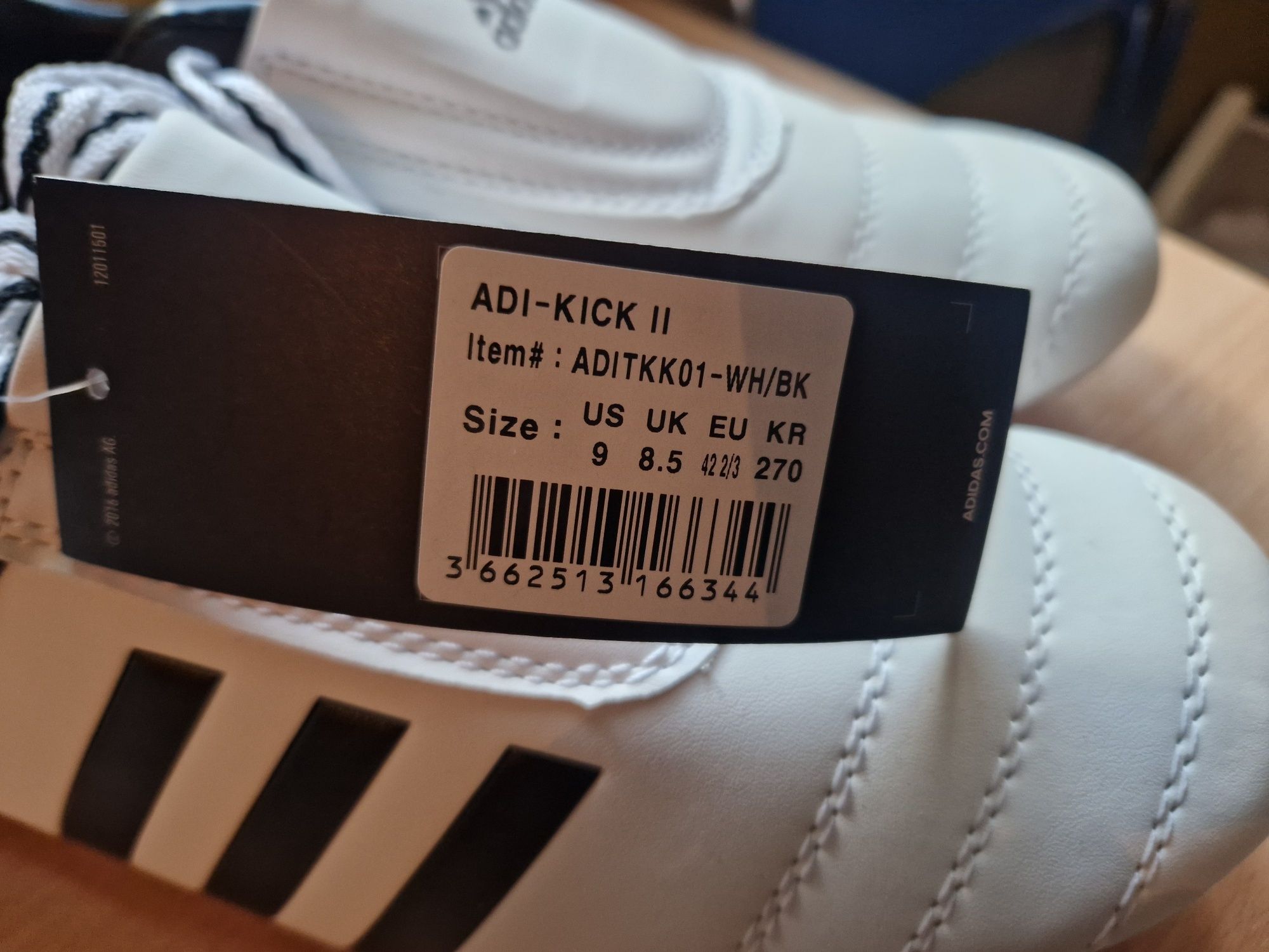 Buty treningowe halowe Adidas adi kick 2 rozmiar 42 i 2/3