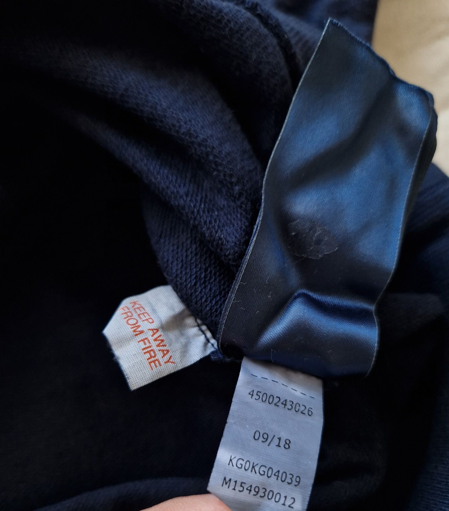 Bluza Tommy Hilfiger z kapturem granatowa